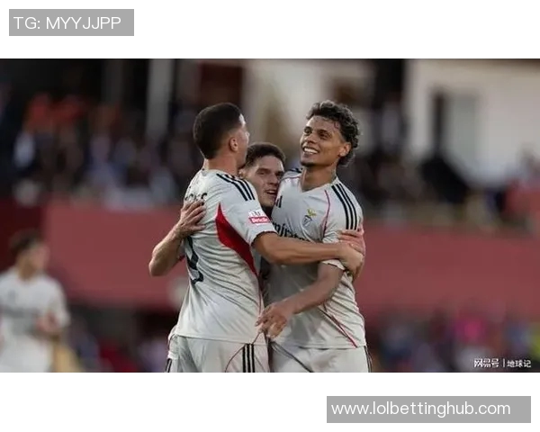 本菲卡大胜多特蒙德三球零封全场精彩瞬间回顾