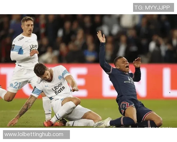 德甲惊现冷门巴黎圣日耳曼小胜切尔西红牌事件引发全场热议